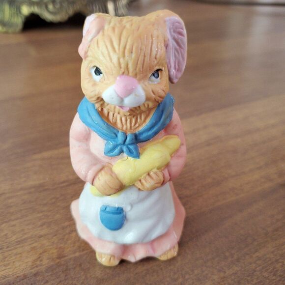 Vintage Ceramic Porcelain Bunny Rabbit Couple Easter Decor Figurines 3 1/2” - Picture 4 of 6